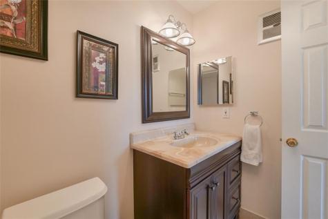 5071 W Oakland Park Boulevard Lauderdale Lakes FL 33313