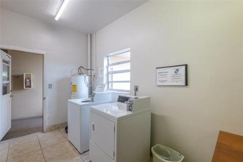 5071 W Oakland Park Boulevard Lauderdale Lakes FL 33313