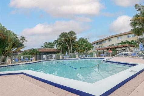5071 W Oakland Park Boulevard Lauderdale Lakes FL 33313