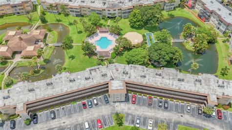 5071 W Oakland Park Boulevard Lauderdale Lakes FL 33313