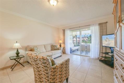 5071 W Oakland Park Boulevard Lauderdale Lakes FL 33313