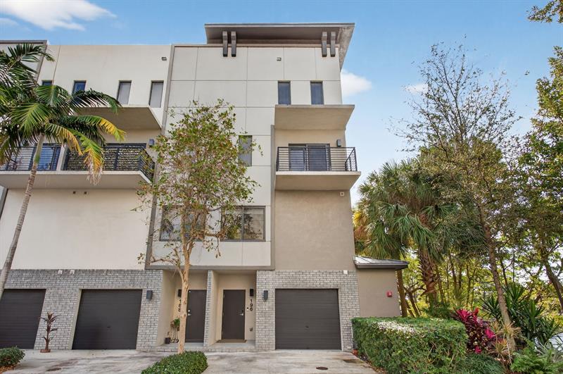 196 SE 4th Terrace Pompano Beach FL 33060
