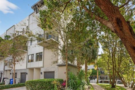 196 SE 4th Terrace Pompano Beach FL 33060