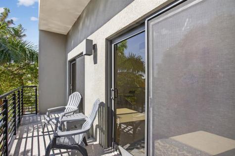 196 SE 4th Terrace Pompano Beach FL 33060