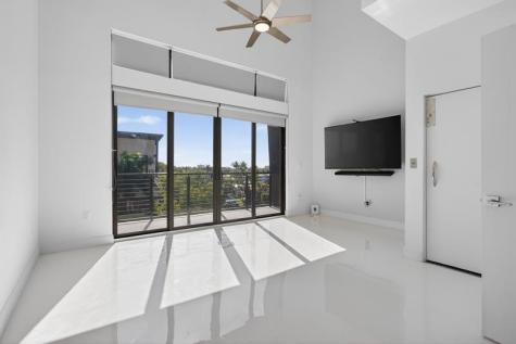 196 SE 4th Terrace Pompano Beach FL 33060