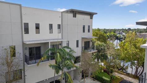 196 SE 4th Terrace Pompano Beach FL 33060