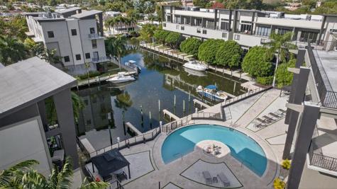 196 SE 4th Terrace Pompano Beach FL 33060