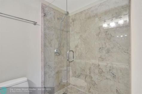 330 SE 20 Avenue Deerfield Beach FL 33441