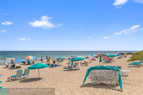 330 SE 20 Avenue Deerfield Beach FL 33441