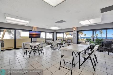 330 SE 20 Avenue Deerfield Beach FL 33441