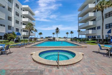 330 SE 20 Avenue Deerfield Beach FL 33441