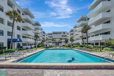 330 SE 20 Avenue Deerfield Beach FL 33441