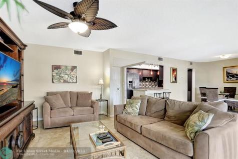 330 SE 20 Avenue Deerfield Beach FL 33441