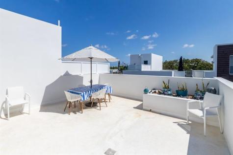 700 NE 14th Avenue Fort Lauderdale FL 33304