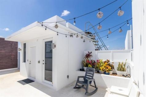 700 NE 14th Avenue Fort Lauderdale FL 33304