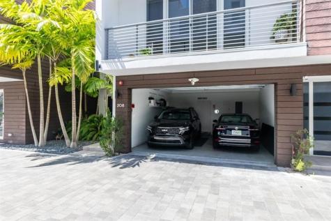 700 NE 14th Avenue Fort Lauderdale FL 33304