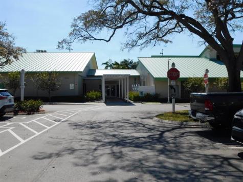 2545 Camelot Court Hollywood FL 33026