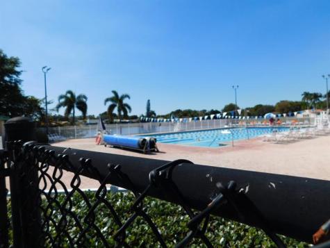 2545 Camelot Court Hollywood FL 33026