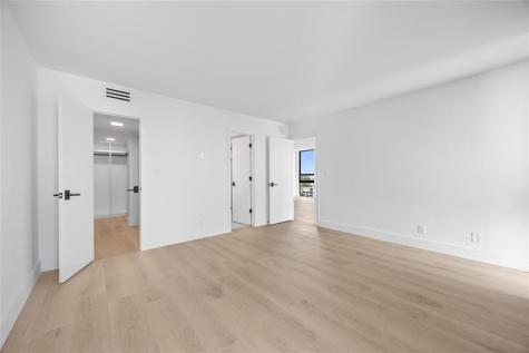 4800 E Bayview Drive Fort Lauderdale FL 33308