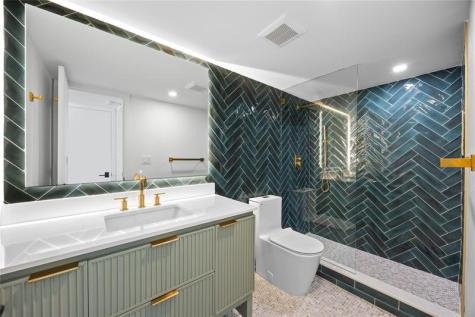 4800 E Bayview Drive Fort Lauderdale FL 33308