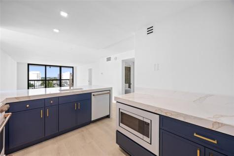 4800 E Bayview Drive Fort Lauderdale FL 33308