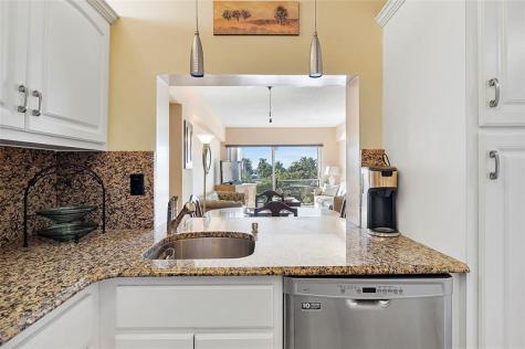 1481 S Ocean Boulevard Lauderdale By The Sea FL 33062