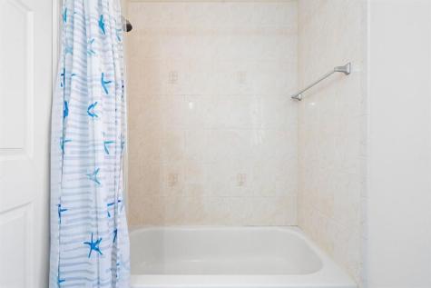 8520 NW 139th Terrace Miami Lakes FL 33016