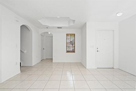 8520 NW 139th Terrace Miami Lakes FL 33016