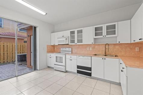 8520 NW 139th Terrace Miami Lakes FL 33016