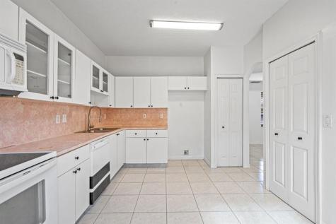 8520 NW 139th Terrace Miami Lakes FL 33016