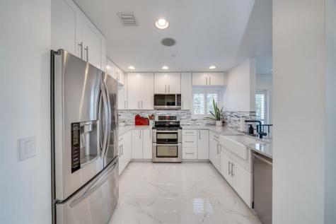 1112 NE 17th Way Fort Lauderdale FL 33304