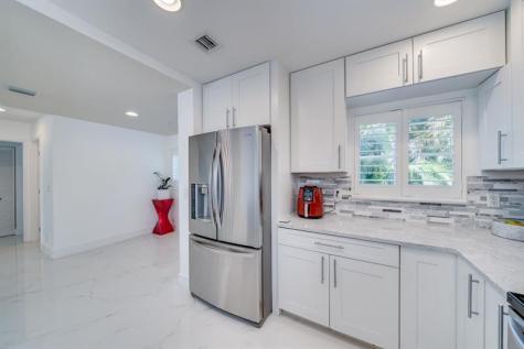 1112 NE 17th Way Fort Lauderdale FL 33304