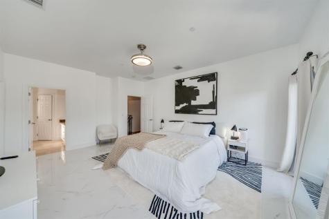 1112 NE 17th Way Fort Lauderdale FL 33304
