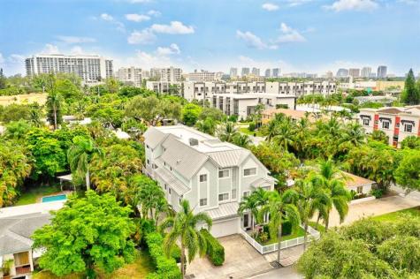 1112 NE 17th Way Fort Lauderdale FL 33304