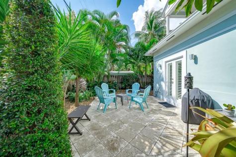1112 NE 17th Way Fort Lauderdale FL 33304