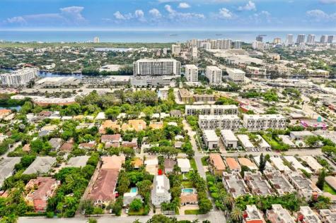 1112 NE 17th Way Fort Lauderdale FL 33304