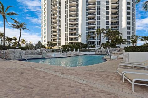 18001 Collins Avenue North Miami Beach FL 33160