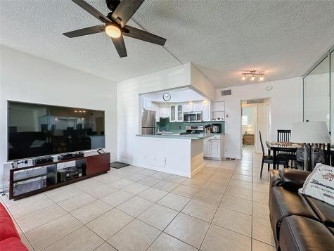 3200 NE 7th Court Pompano Beach FL 33062