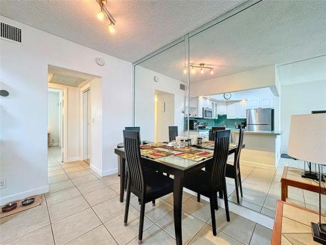 3200 NE 7th Court Pompano Beach FL 33062