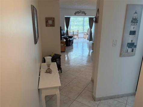 Lauderdale Lakes FL 33319