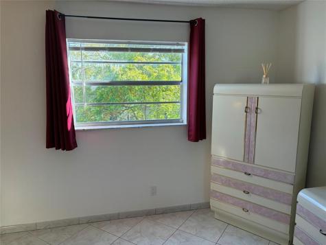 Lauderdale Lakes FL 33319