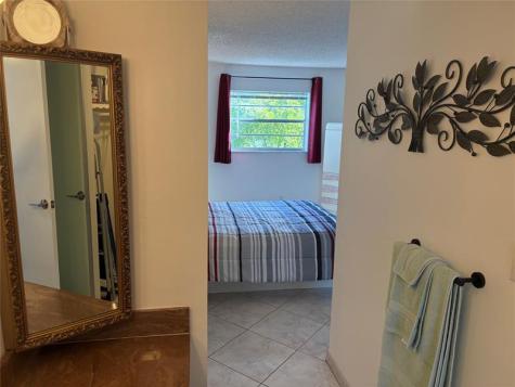 Lauderdale Lakes FL 33319