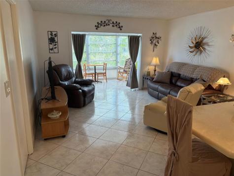 Lauderdale Lakes FL 33319