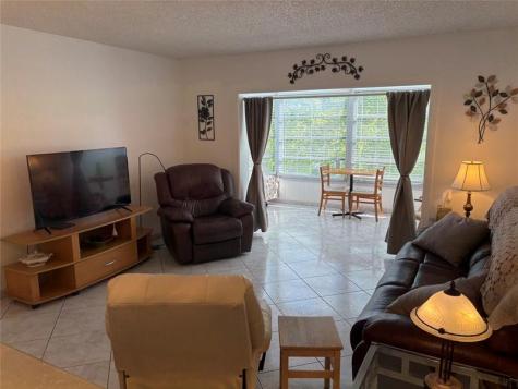 Lauderdale Lakes FL 33319