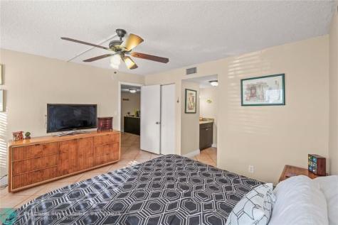 7410 Woodmont Terrace Tamarac FL 33321