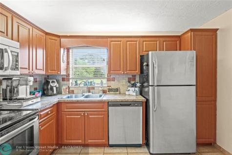 7410 Woodmont Terrace Tamarac FL 33321