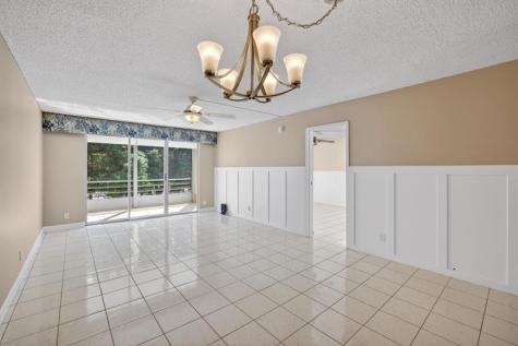 4898 NW 29th Court Lauderdale Lakes FL 33313