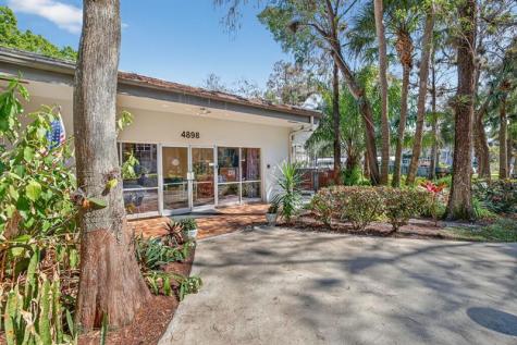 4898 NW 29th Court Lauderdale Lakes FL 33313