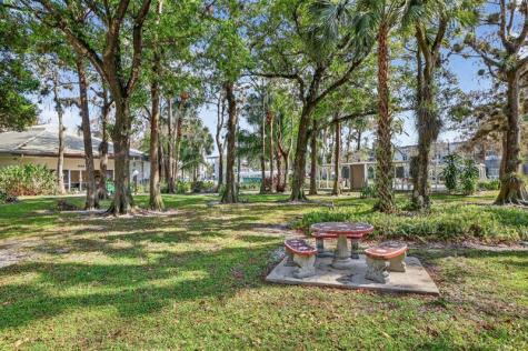 4898 NW 29th Court Lauderdale Lakes FL 33313