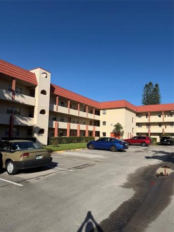 2950 W Sunrise Lakes Drive Fort Lauderdale FL 33322